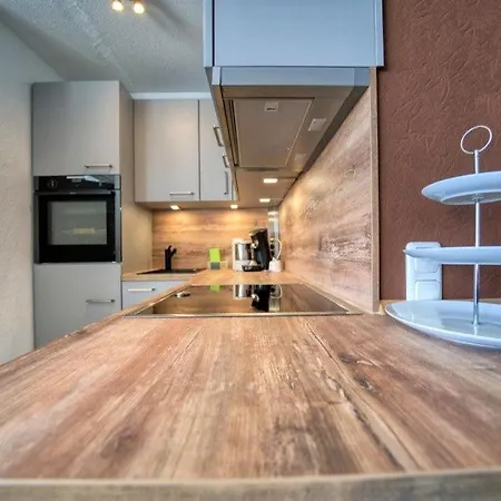 - Haus F, App 0f0808 * هايليغنهافن