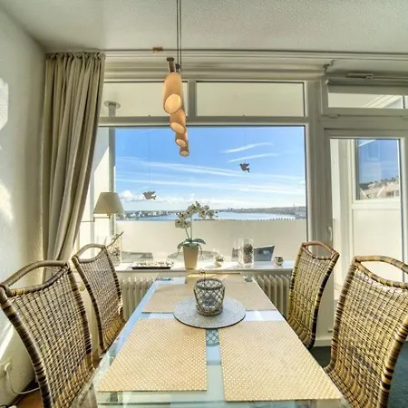 - Haus F, App 0f0808 شقة *
