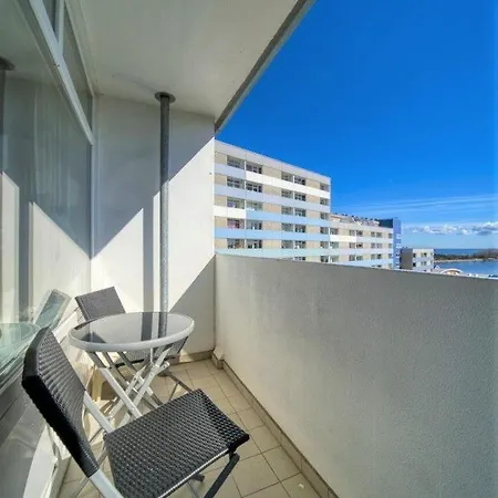 - Haus F, App 0f0808 شقة هايليغنهافن